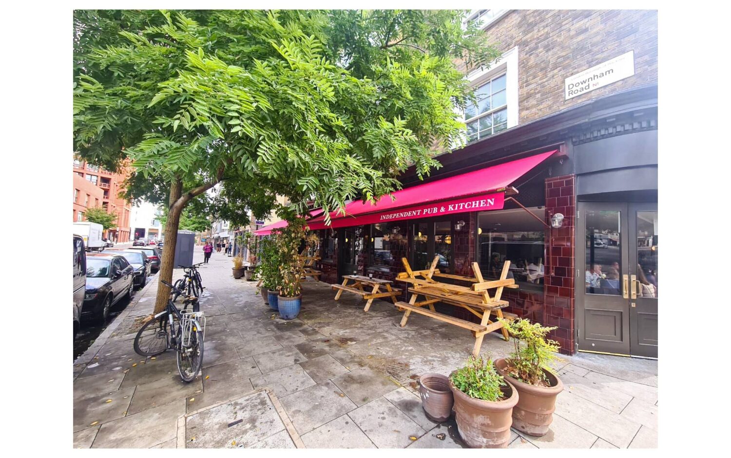 Pub awnings Duke of York