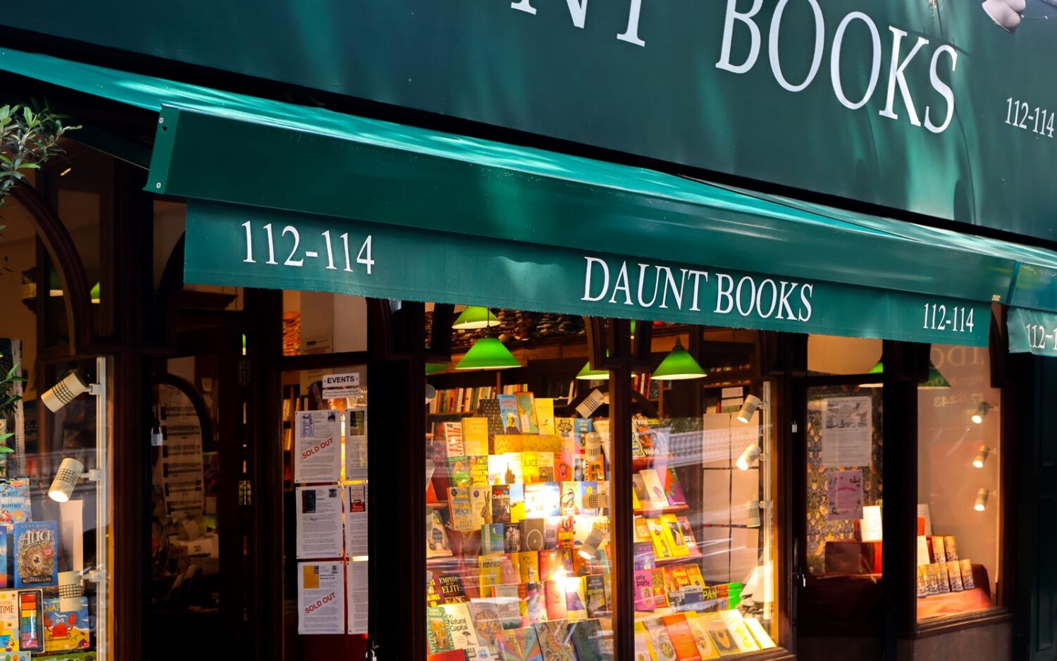 SQ2 Folding Arm Awning