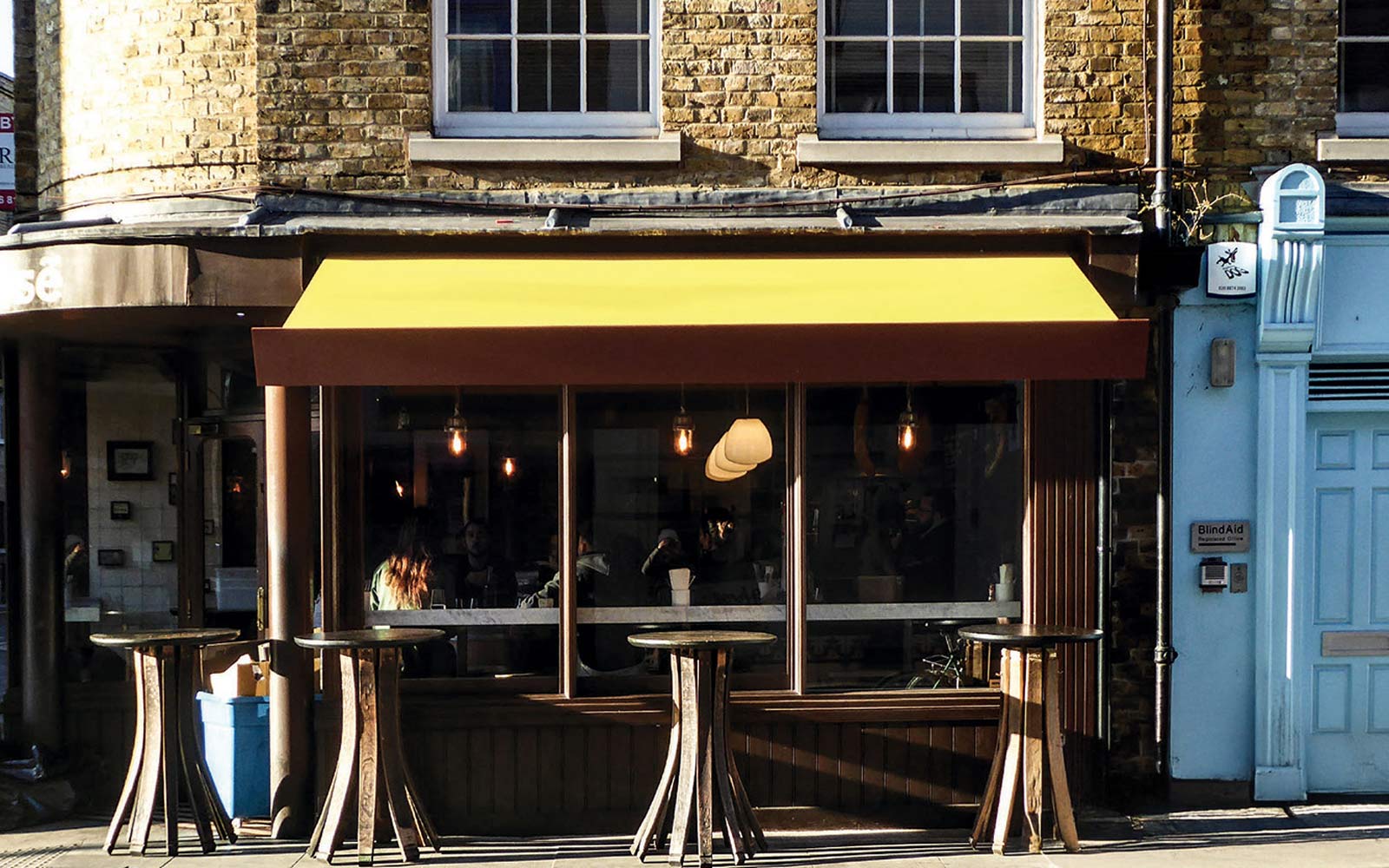 SQ2 Folding-Arm Awning