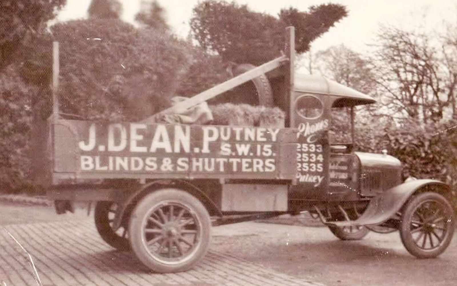 History of Deans Blinds