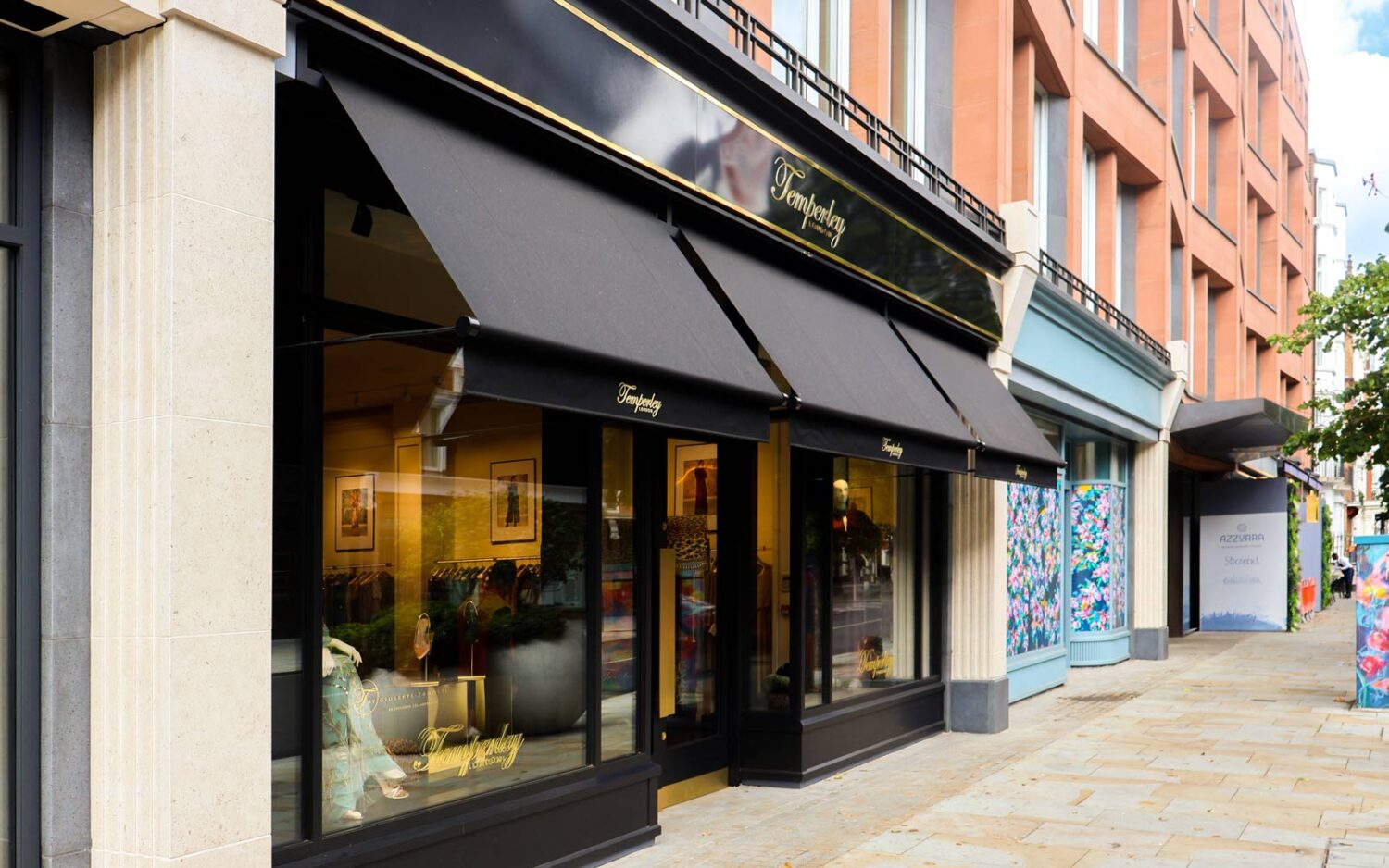 Greenwich Awning with Gold Branding